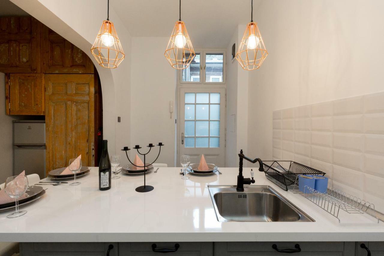 Luxury Twin 1-Bedroom In Kazinczy Street Budapest Esterno foto
