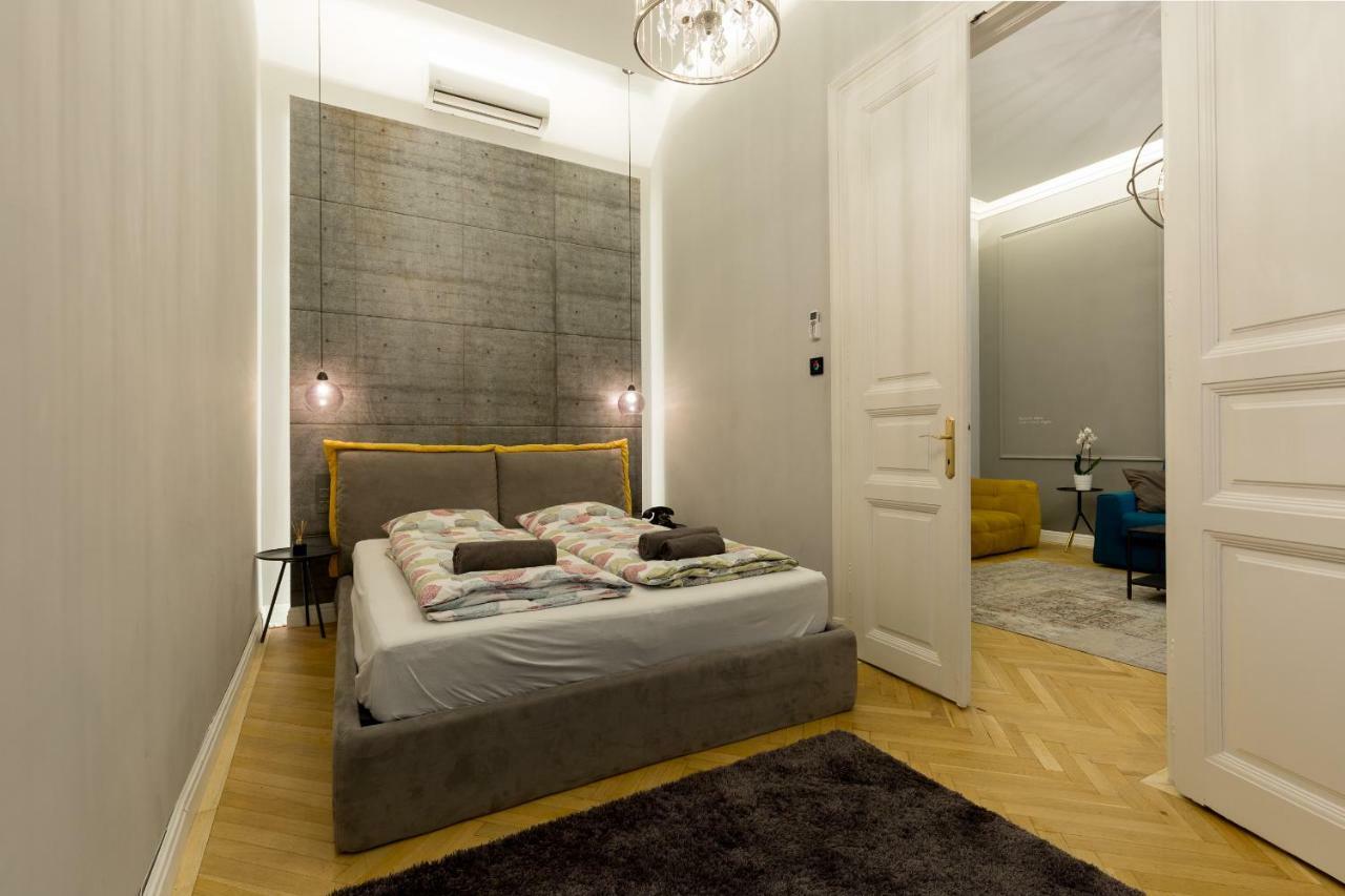 Luxury Twin 1-Bedroom In Kazinczy Street Budapest Esterno foto