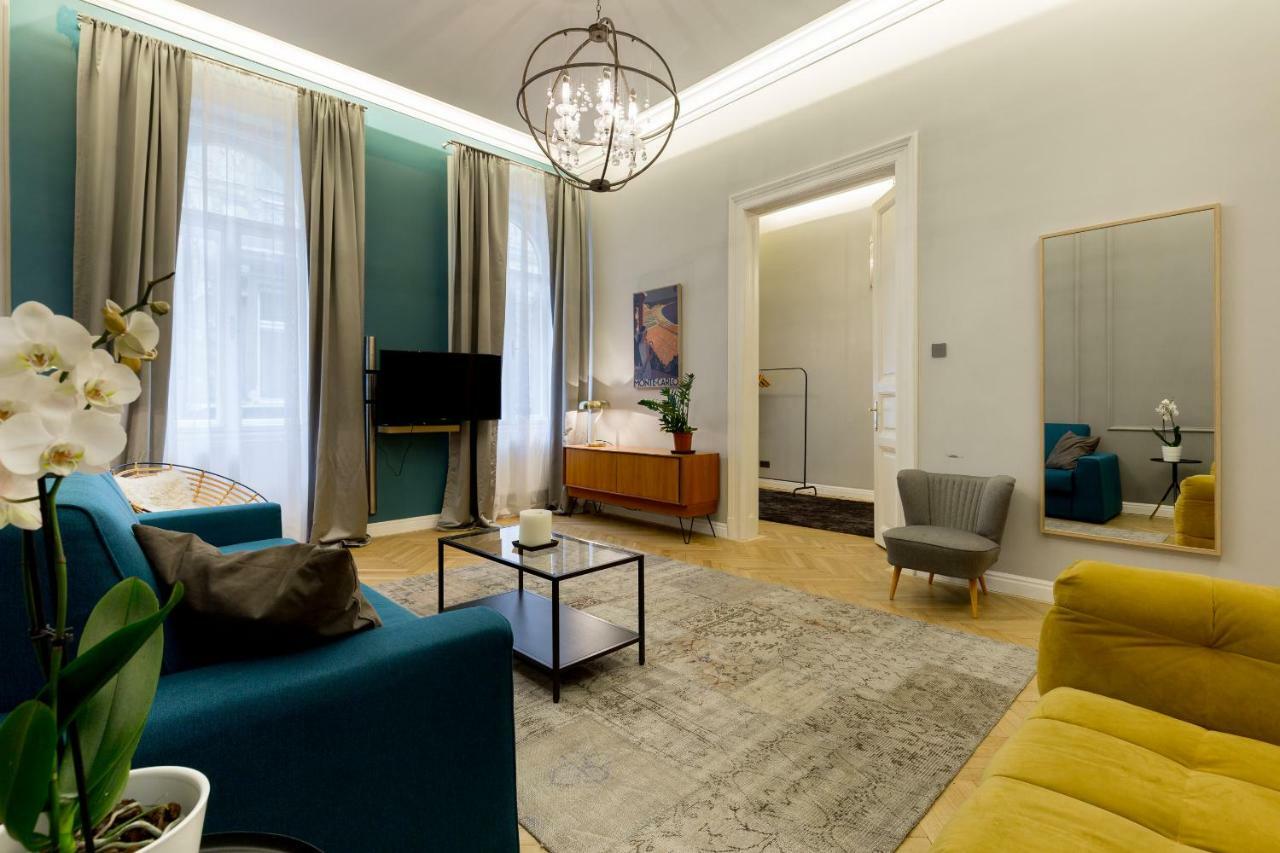 Luxury Twin 1-Bedroom In Kazinczy Street Budapest Esterno foto